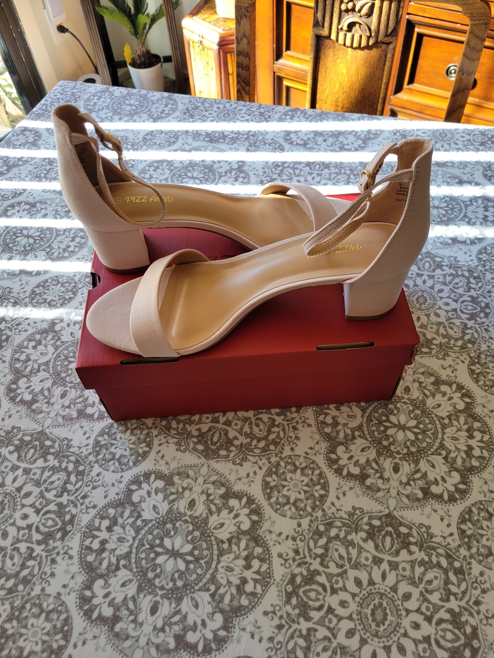Ankle-Strap Block Heel Sandals in Light Pink